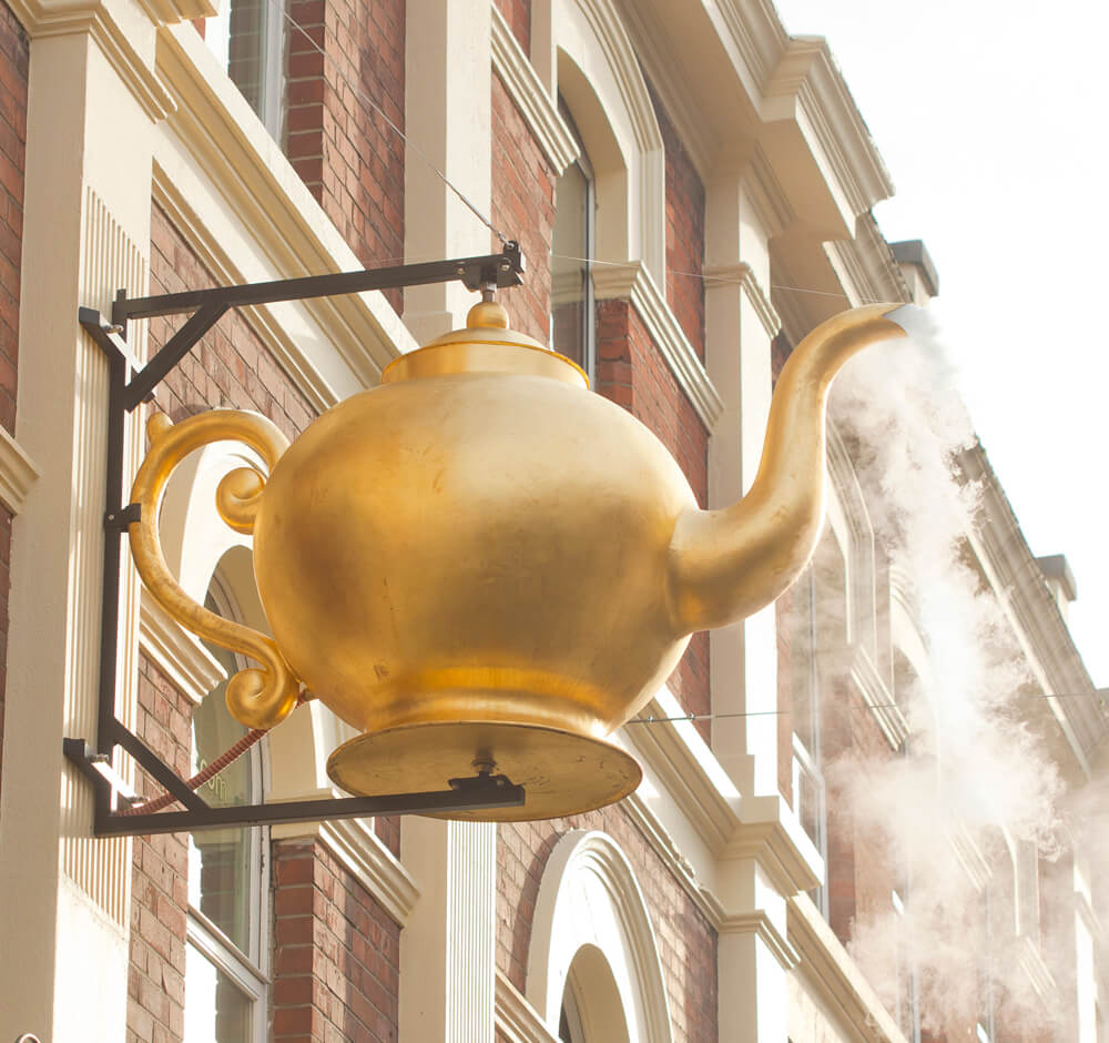 steaming golden teapot, Derry/ Londonderry