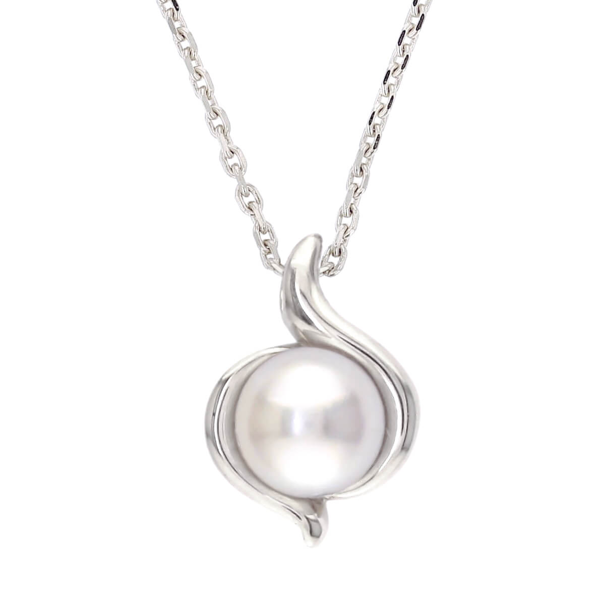 6.5mm Akoya cultured saltwater pearl 18ct white gold pendant with chain,18kt, designer, handmade by Faller, Derry/ Londonderry, hand crafted, precious jewellery, jewelry